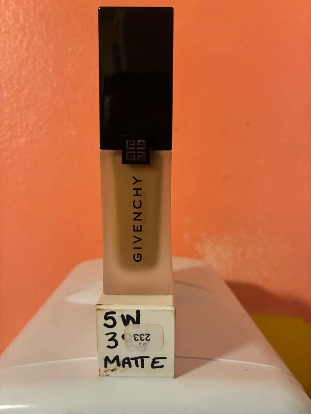 Givenchy Liquid Foundation - Beige with Black Cap